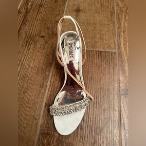 Badgley Mischka bridal satin shoes size 9.5